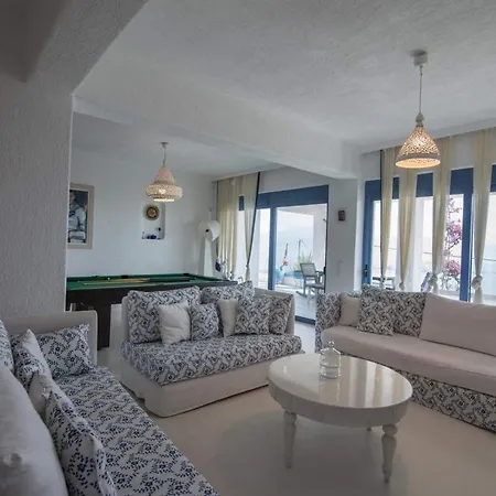 White Blue Luxury 1 Apartmán