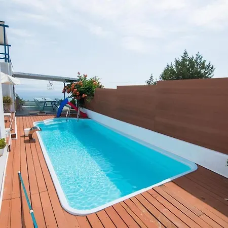 White Blue Luxury 1 Apartmán