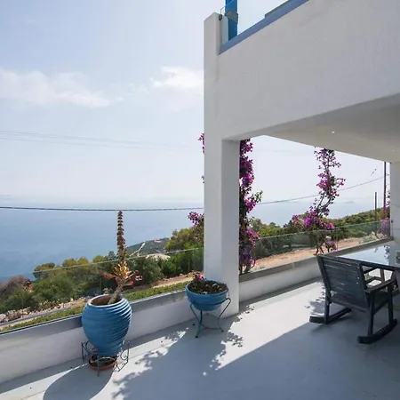 White Blue Luxury 1 Apartmán Pefkali