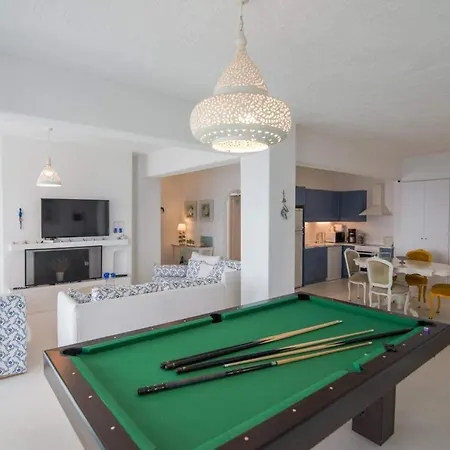 White Blue Luxury 1 * Pefkali