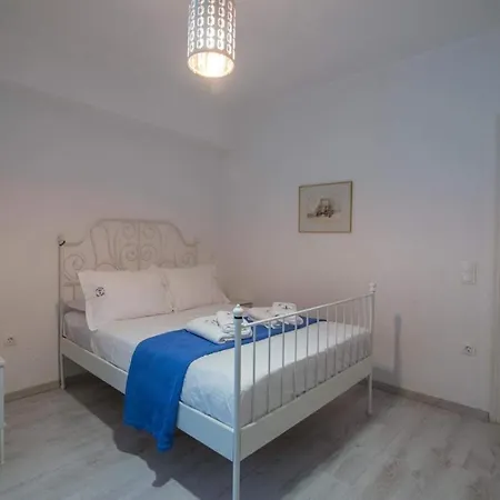 White Blue Luxury 1 * Pefkali