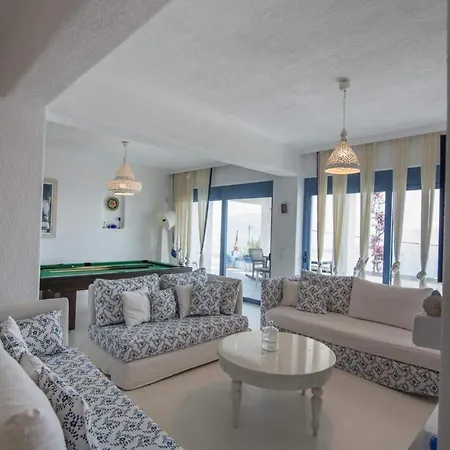 White Blue Luxury 1 Apartmán